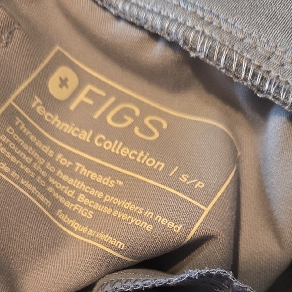 Figs Light Blue Polo Style Scrub Top & Joggers Set - Picture 5 of 6